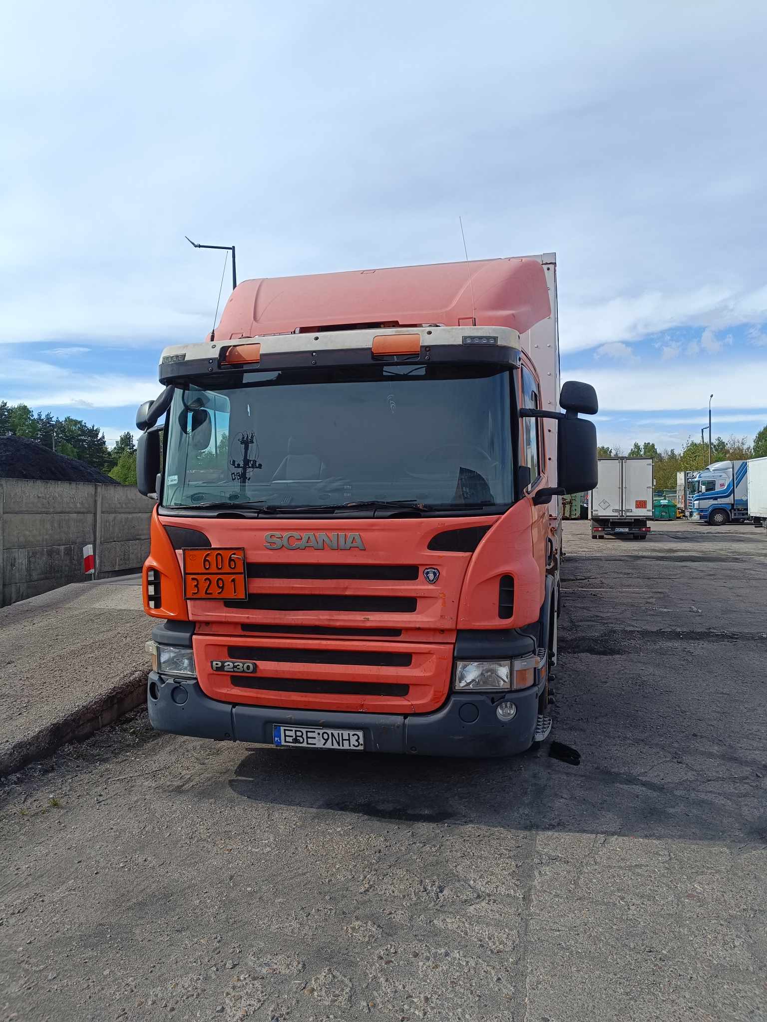 Ciężarówka SCANIA P230 na sprzedaż (Bełchatów)